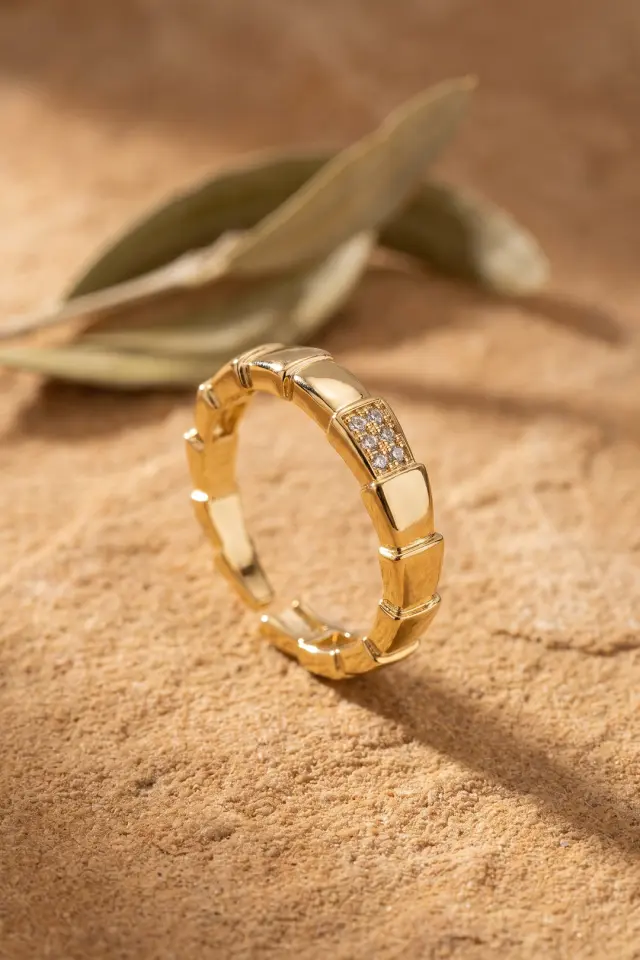 Gold Renk Yılan Model Zirkon Taşlı Kadın Yüzük TJ-BYK4239